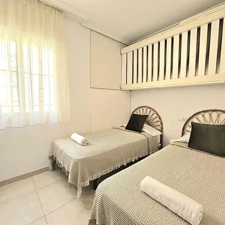 Flat Apartment *